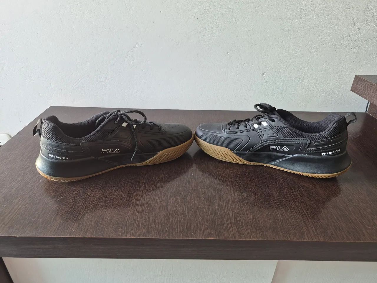 FILA PRECISION INDOOR/OUTDOOR. 42 Novo. - Calçados Esportivos