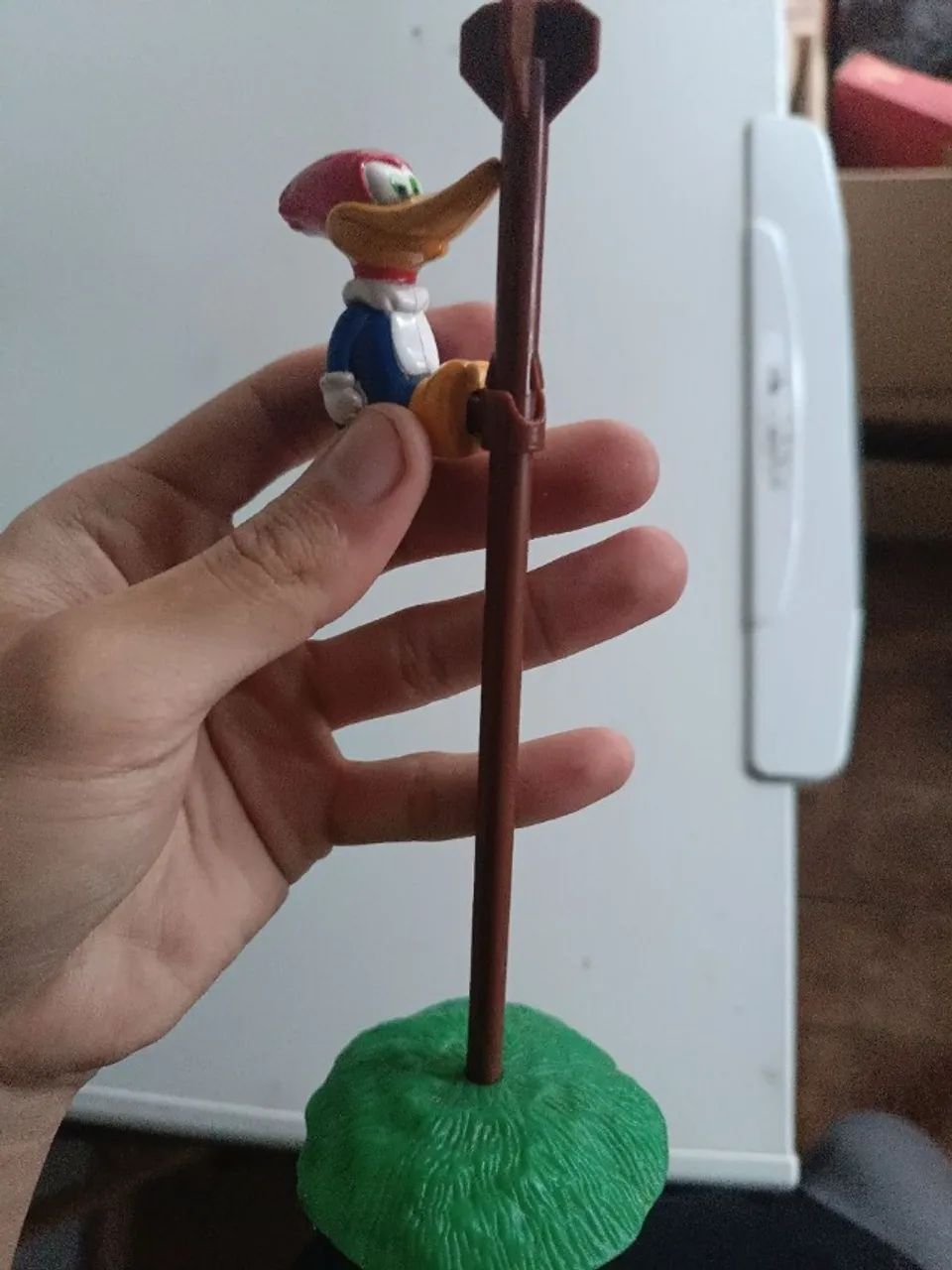 boneco pica-pau na haste madeira - Foto 5