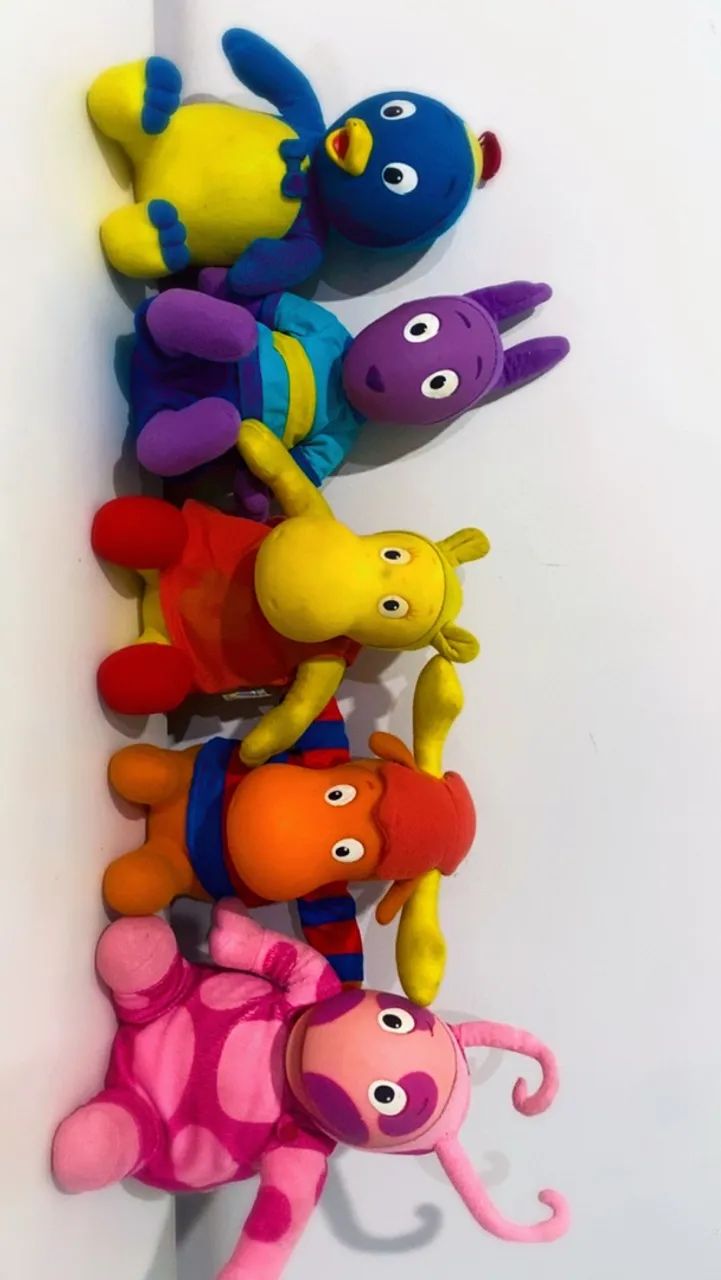 kit 5 bonecos backyardigans - Foto 3