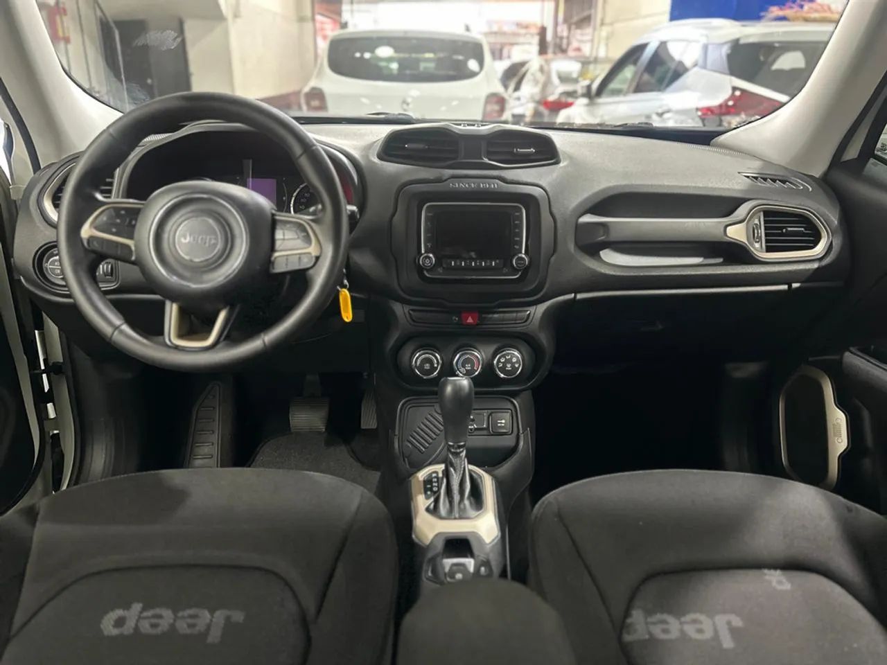 Jeep Renegade Sport 1.8 4X2 Flex 16V Aut. 2016 - Foto 12
