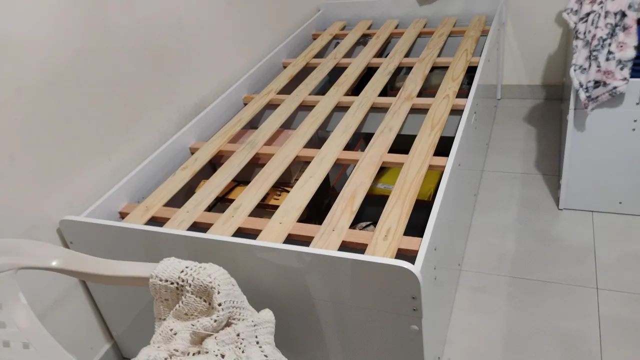 Cama baú de solteiro nova, sem uso