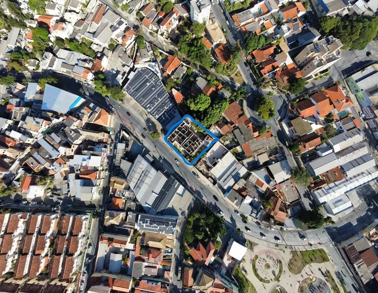 Imóvel para venda possui 2180m2 lote de 1080m2 - Foto 2