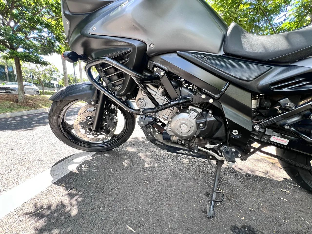 V Strom 650, estado como nova, baixo Km - Foto 2