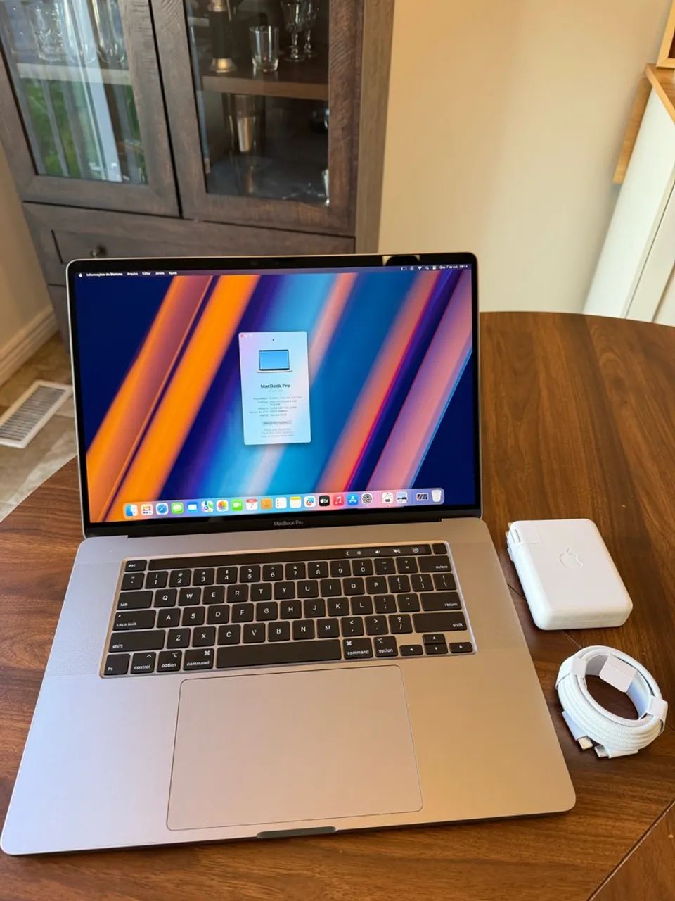 MacBook Pro 16 2019 i9 32GB 1TB SSD 153 Ciclos - Notebooks - Morro