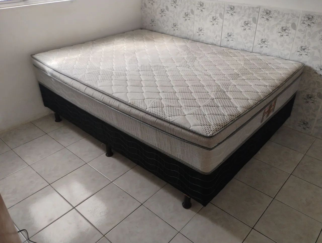 Cama box 