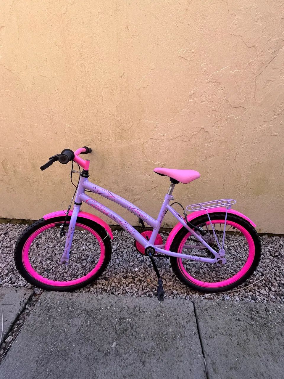 Bicicleta aro 20 menina