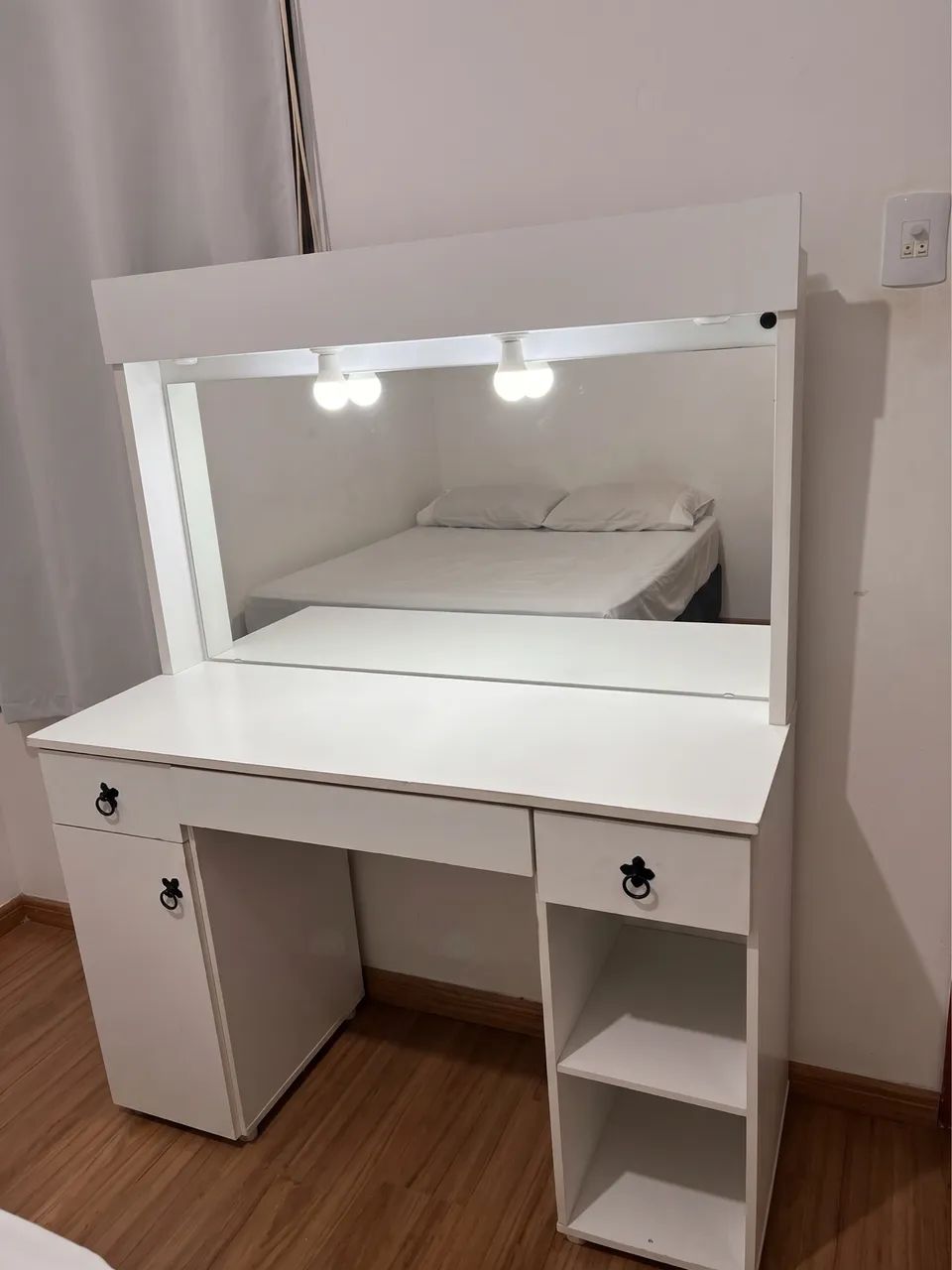 Penteadeira estilo camarim 