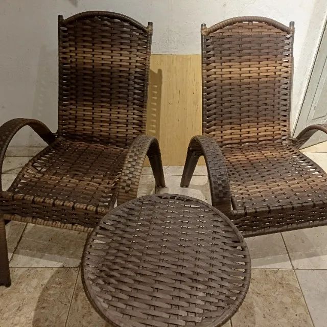 Jogo de cadeira e mesa 
