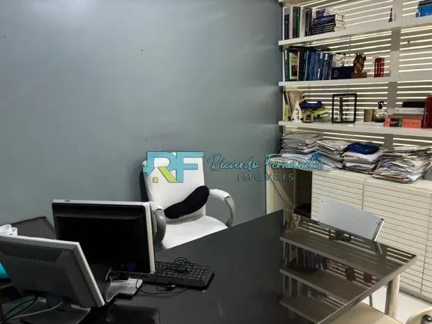 Sala è venda. 30m² no Edifício Corpus em Botafogo.
