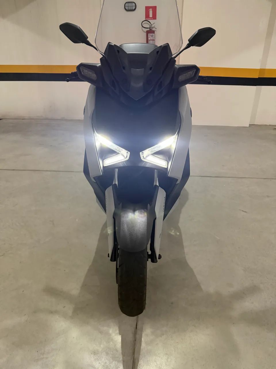 Yamaha Xmax 250 Conected - Foto 4