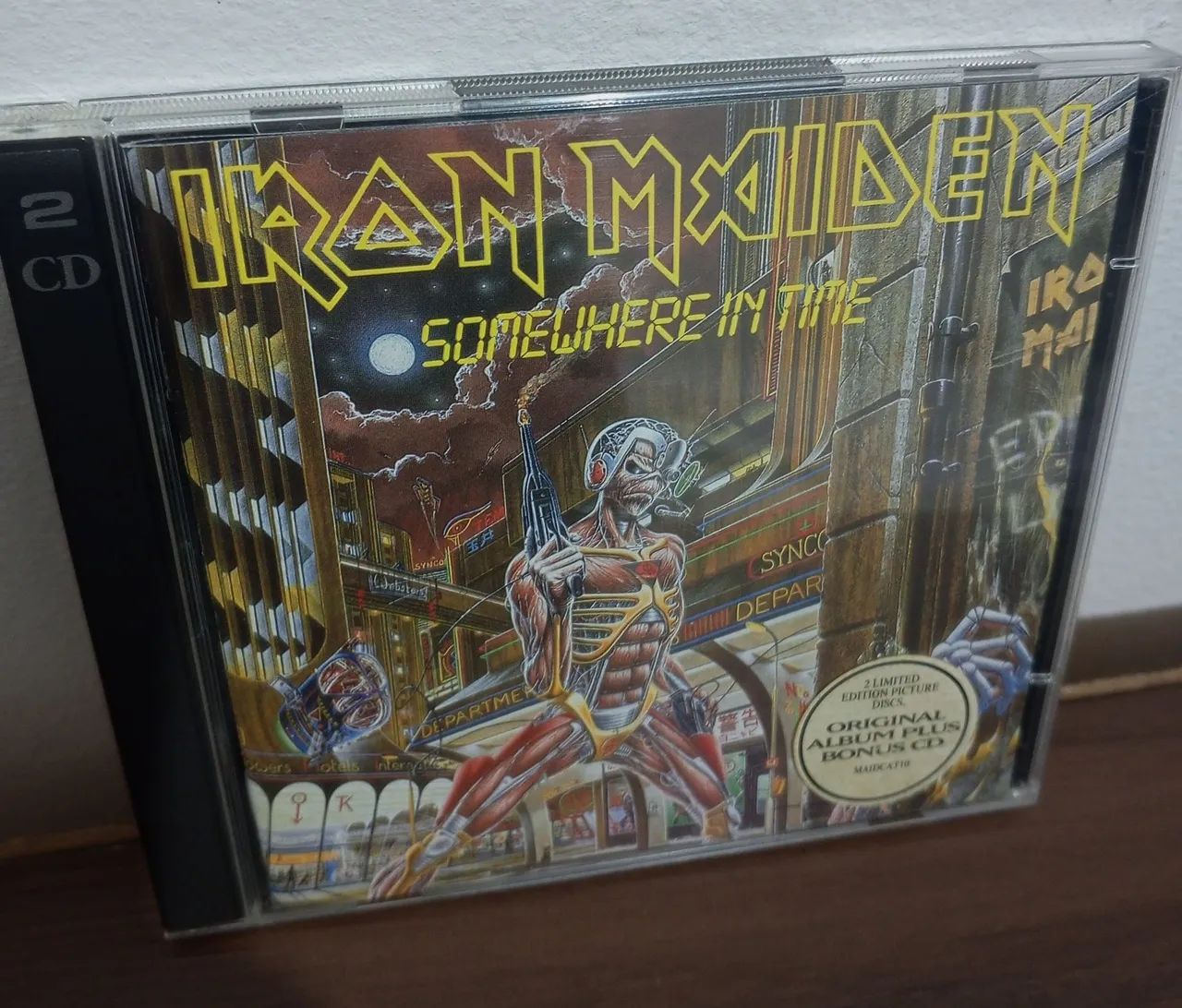 Cd Iron Maiden - Somewhere in Time - Duplo - importado - Raro.