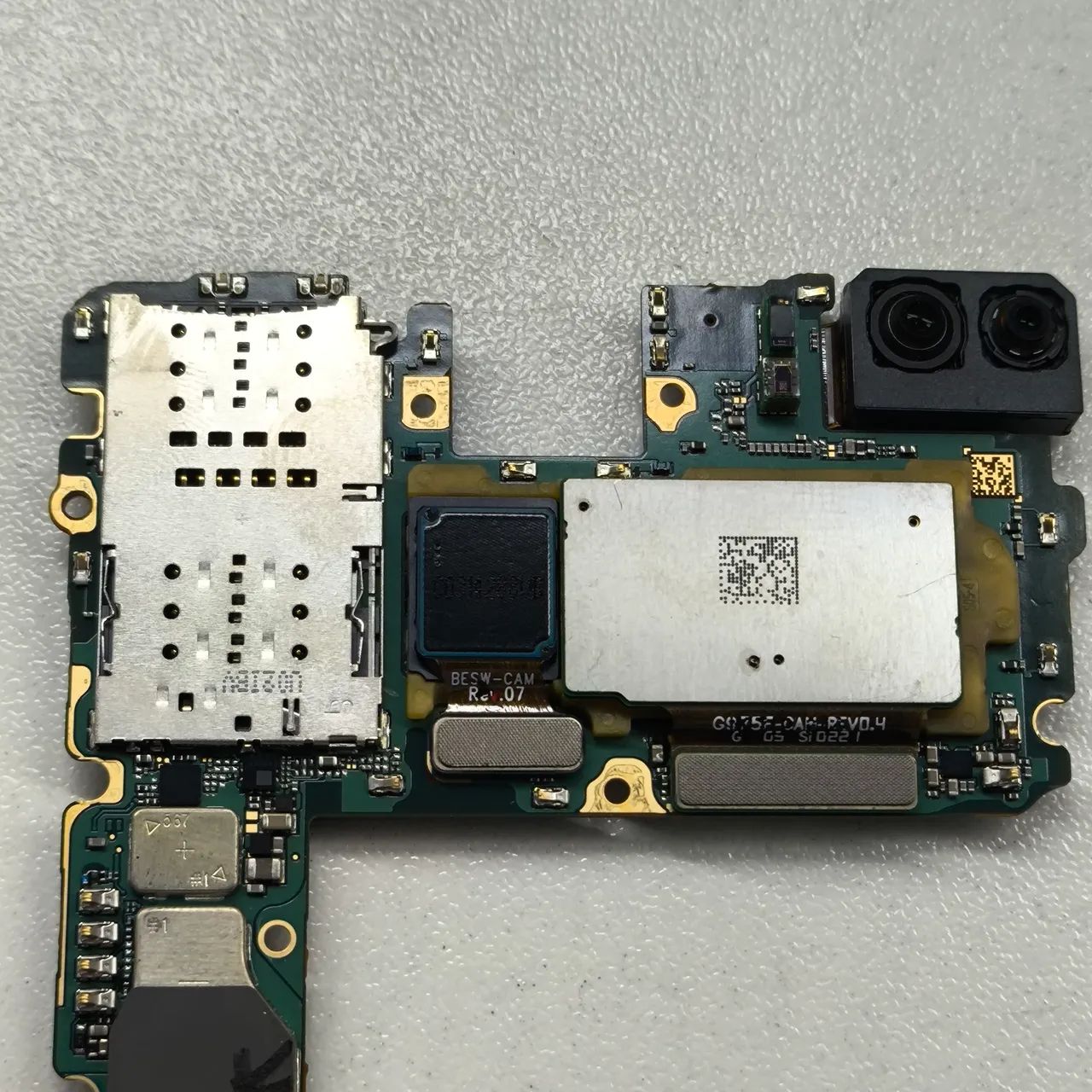 Placa S10 plus original retirada com câmeras 100% funcionando  - Foto 4