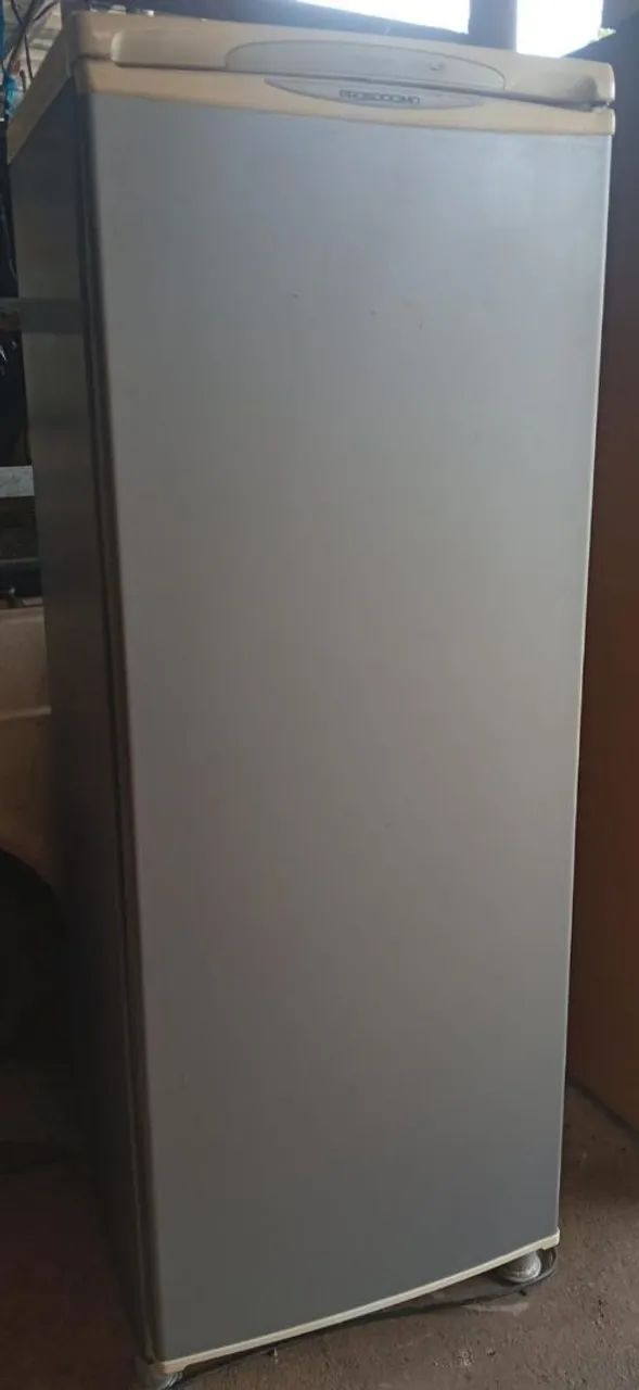 Freezer top funcionando perfeitamente PROSDOCIMO.210 LITROS  - Foto 2