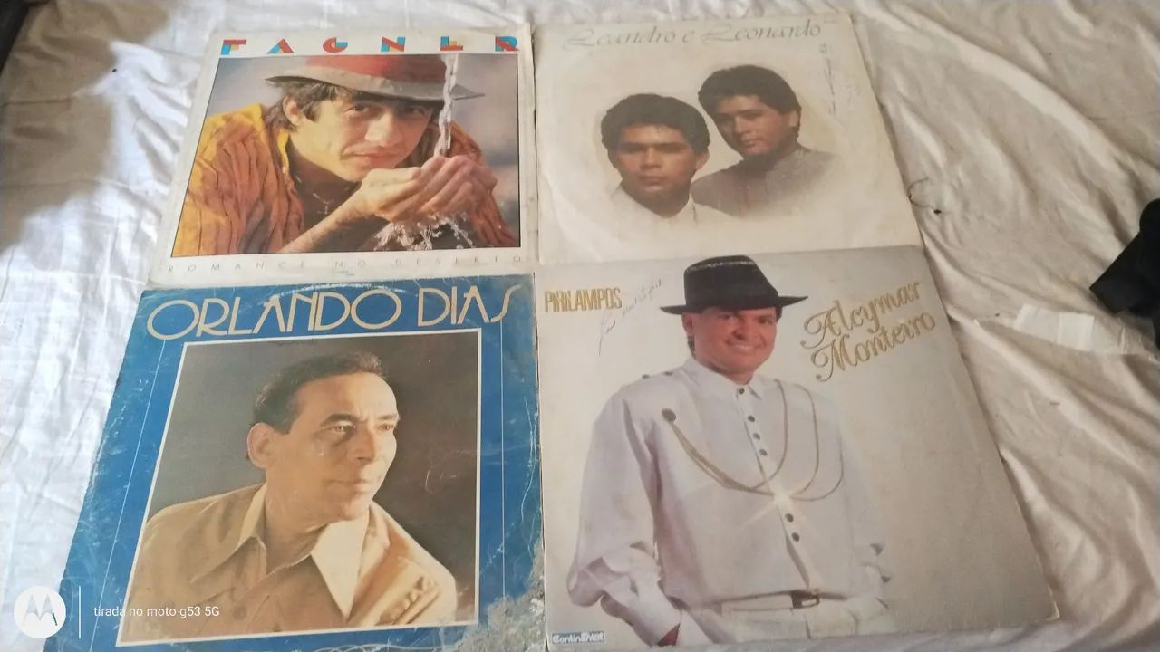 Discos variados 400 todos a 5 e uni- 10 reais 