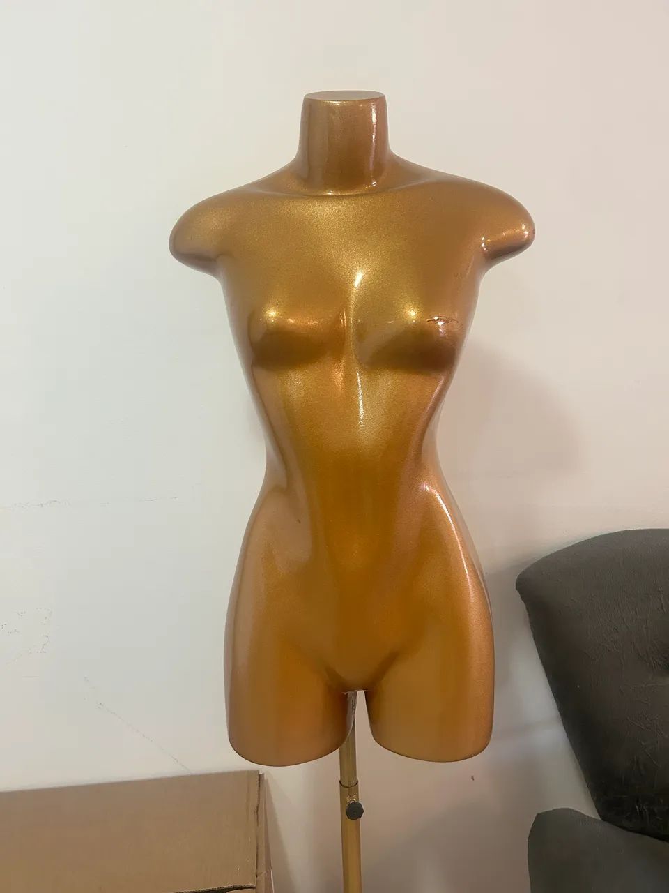 Manequim de fibra Dourado 