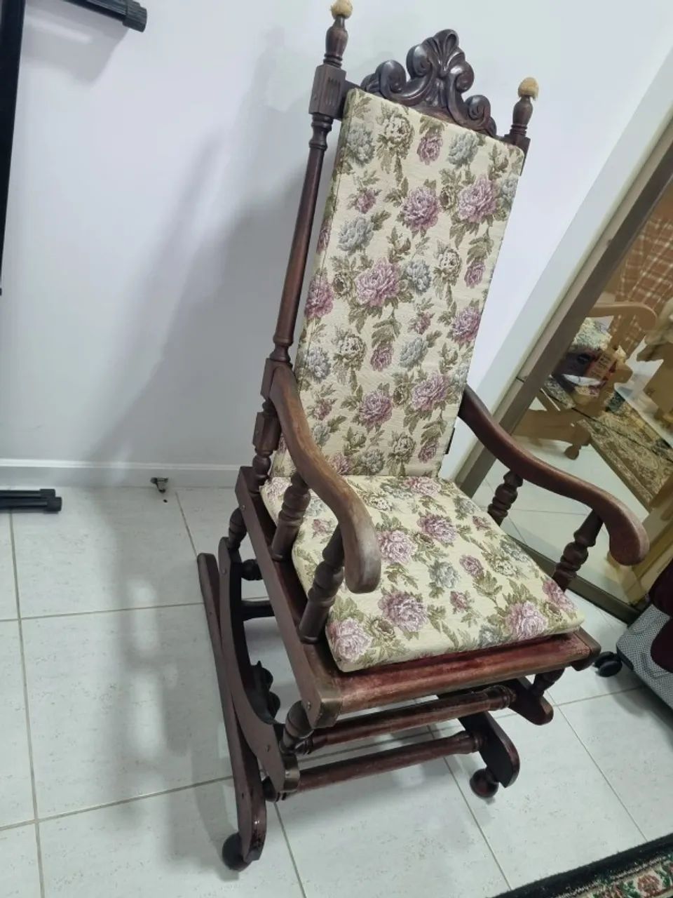 Cadeira de Balanço Antiga / Antiquário - Foto 3