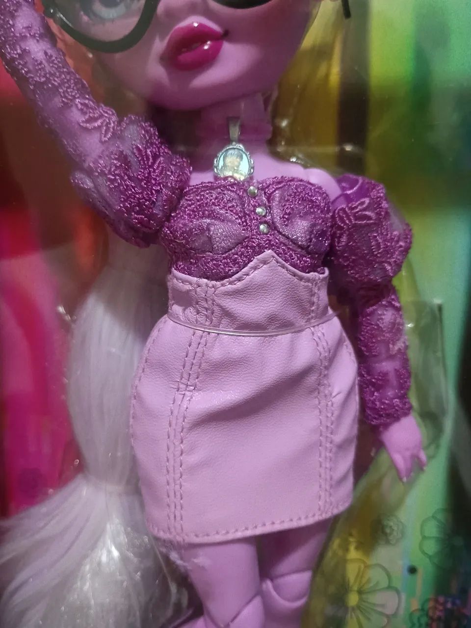 Boneca Shadow high Rainbow high Lavender Lacrada - Foto 3