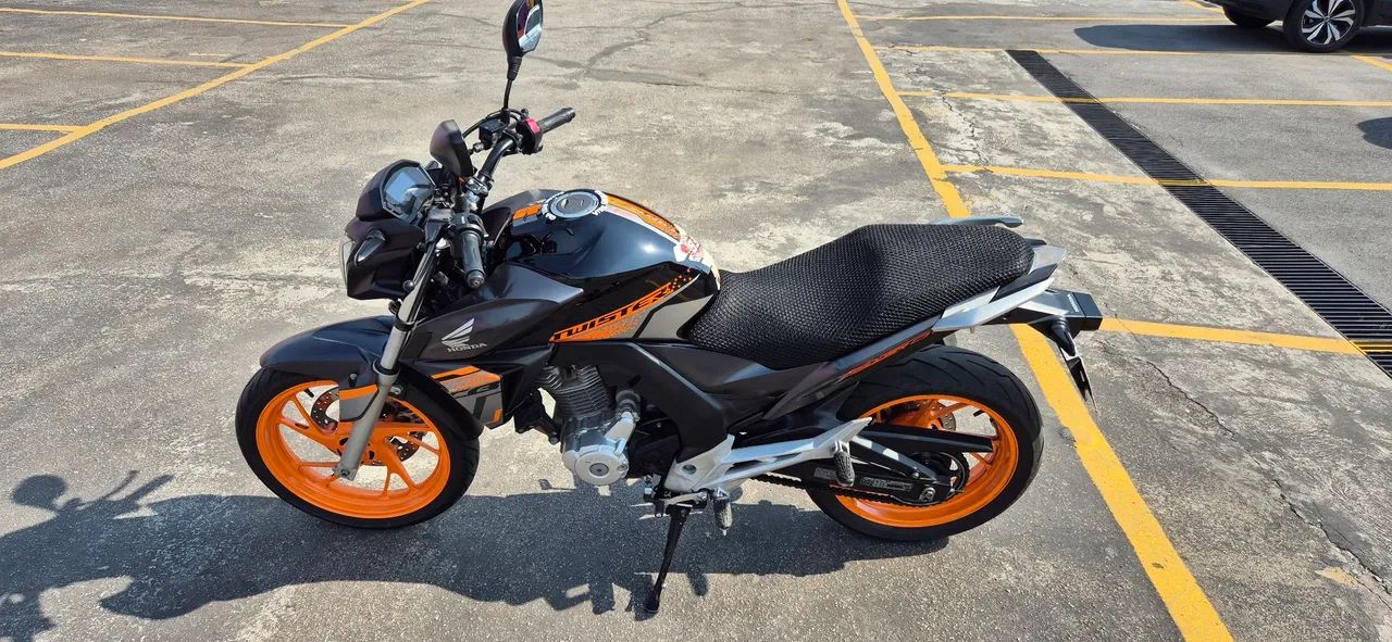 CB TWISTER 250F 2021 ABS - Foto 2