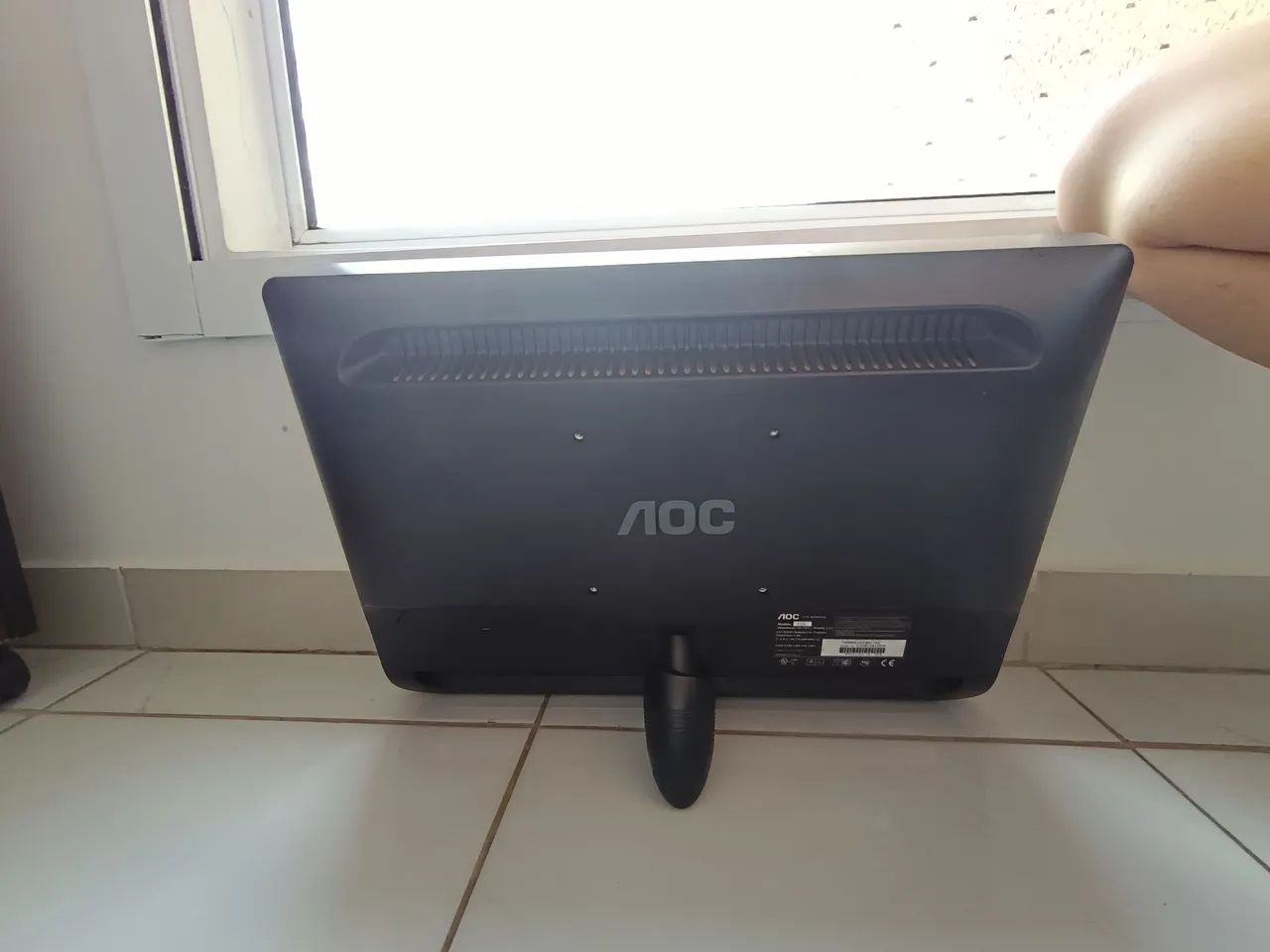Monitor LCD AOC (modelo F19L) - 19 polegadas - Usado - Foto 5