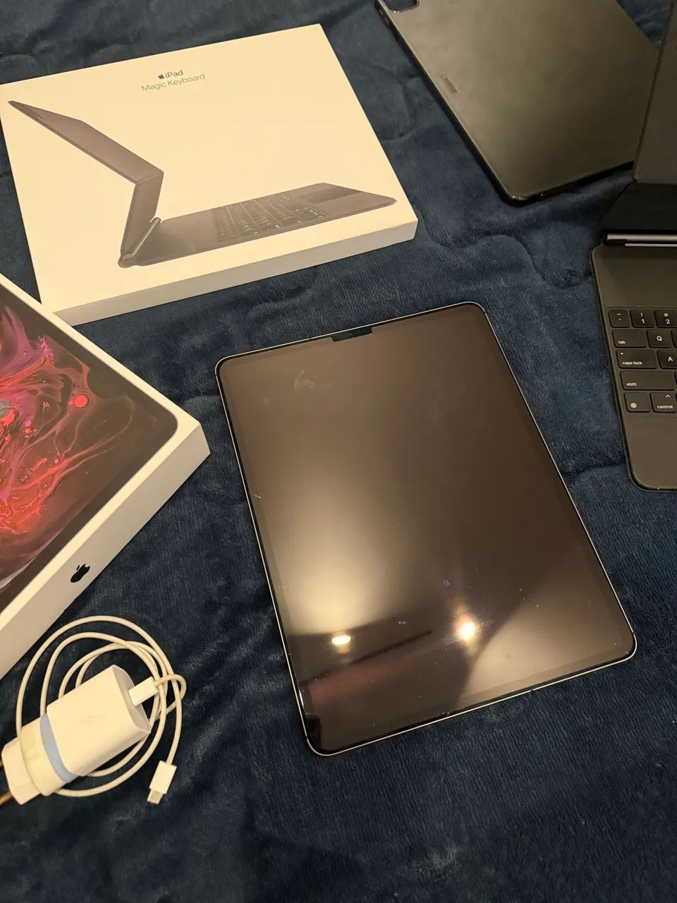 iPad Pro 12.9 Polegadas. 512 GB, Wi-Fi celular, com SmartKeyboard trackpad e Apple Pencil  - Foto 4