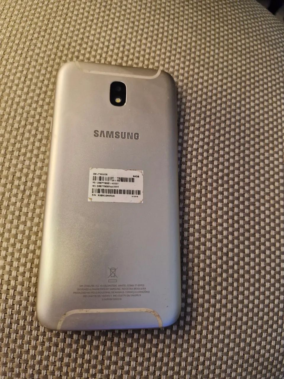 Vendo celular Samsung J7Pro - Foto 2