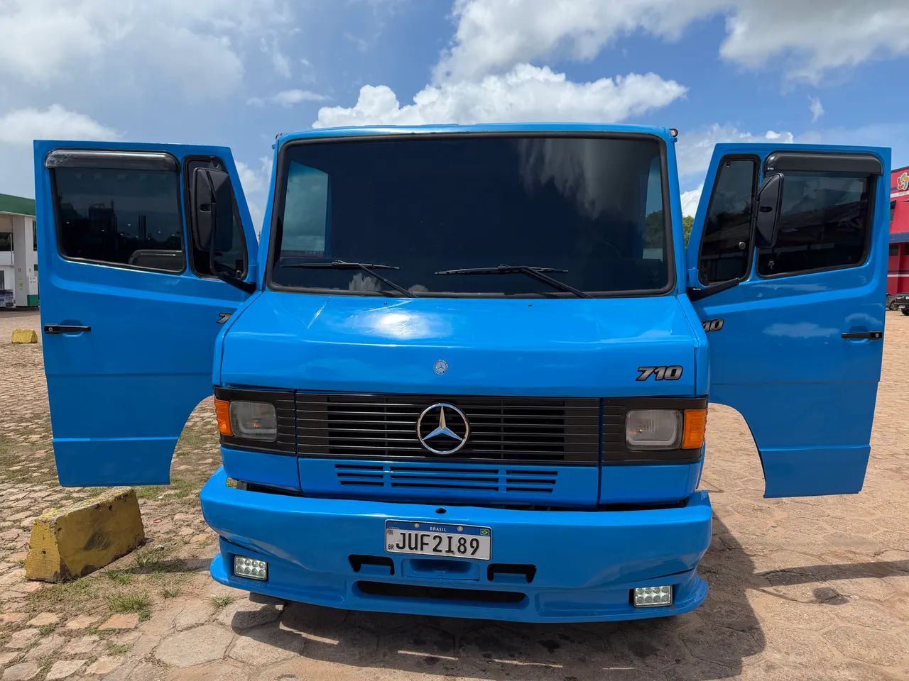 MB 710 - 2000 - Foto 3