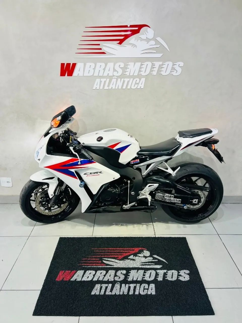 CBR 1000RR FIREBLADE - Foto 3