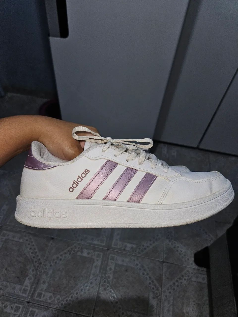 adidas gazelle silver green womens Tênis Adidas Superstar Feminino Branco/Cobre – NewSkull main image 1