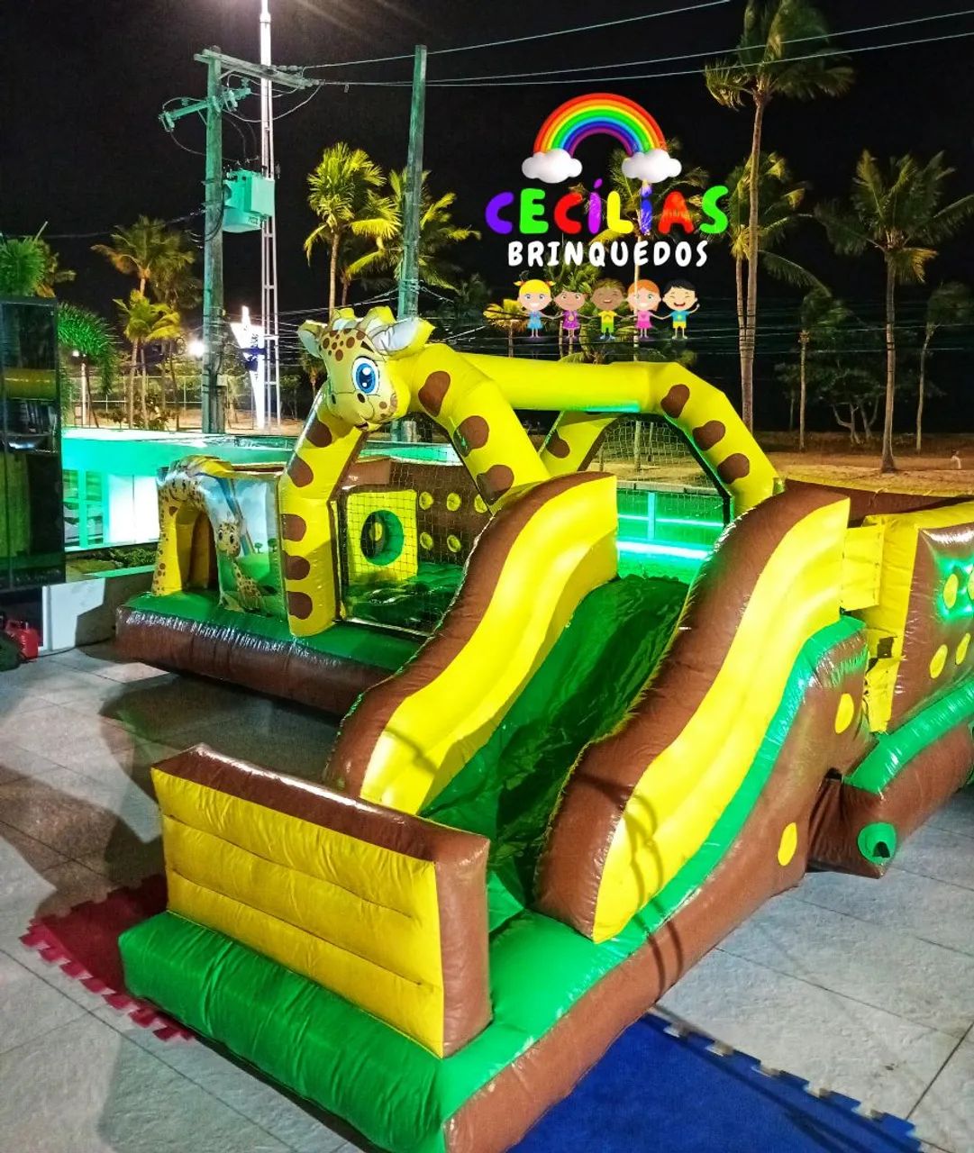 Piscina de bolinhas Pandinha e Girafinha e infláveis. - Foto 3