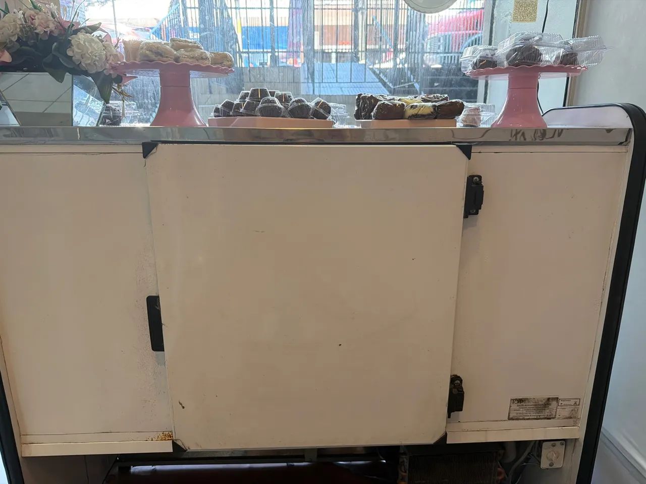 Expositora para bolo e refrigerante  - Foto 2