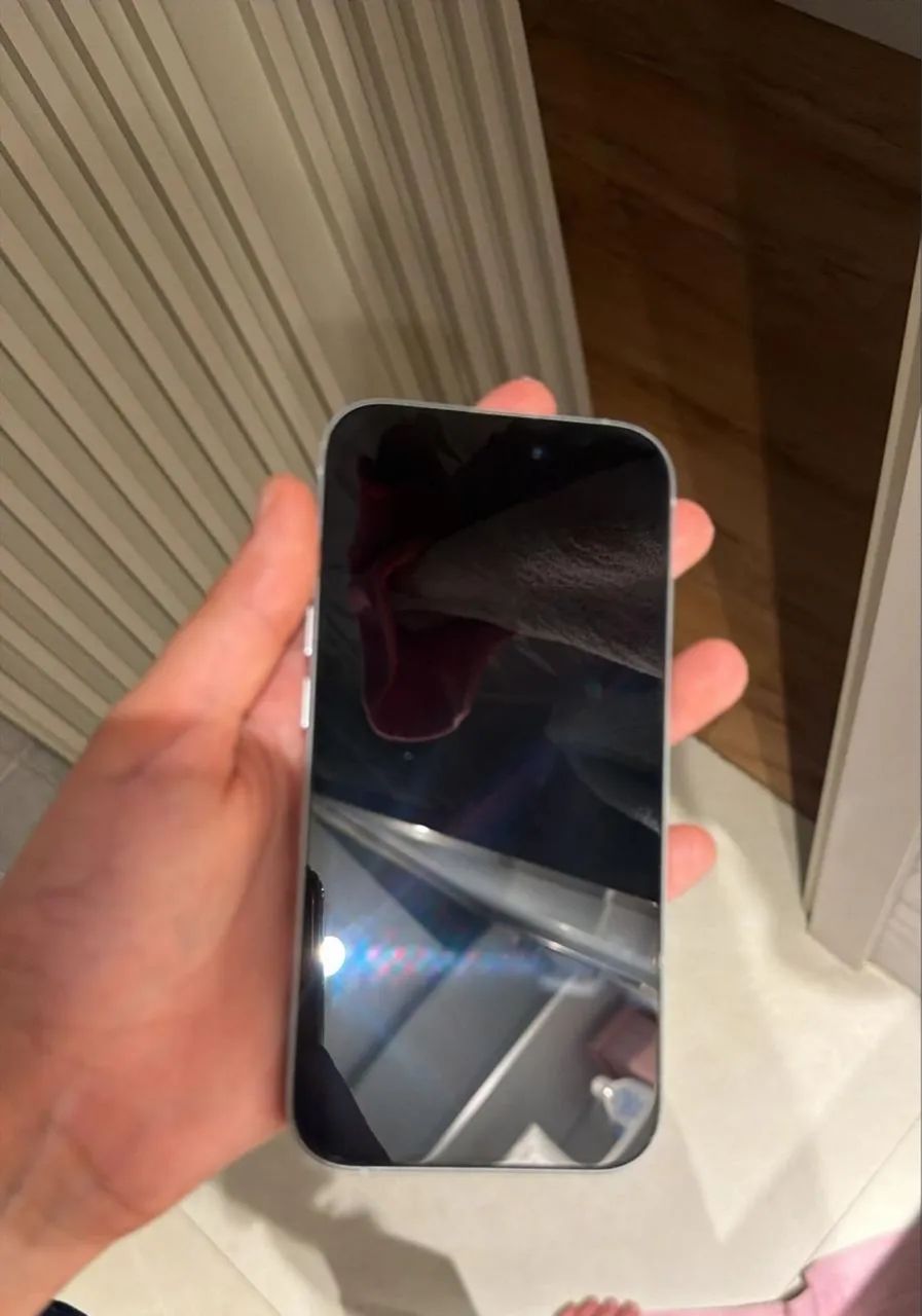IPHONE 15 - 128GB - Usado - Foto 3
