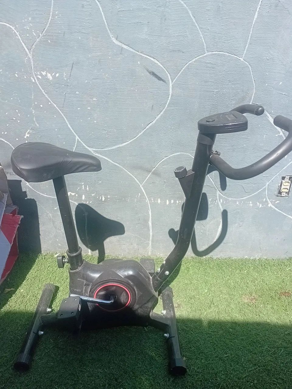 Bicicleta ergonetrica semi nova
