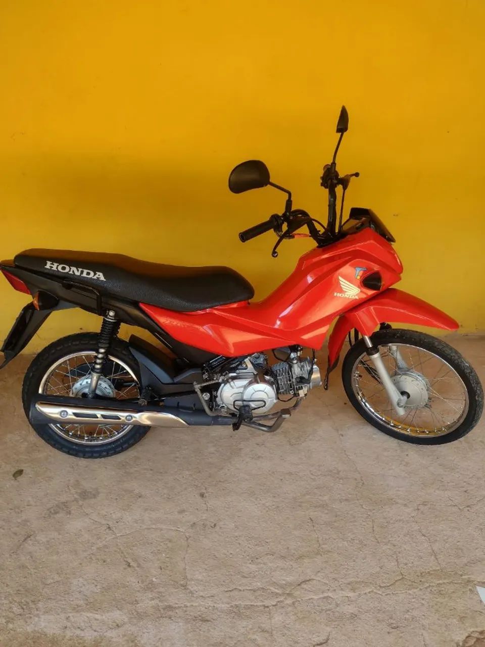 Vendo pop muito nova