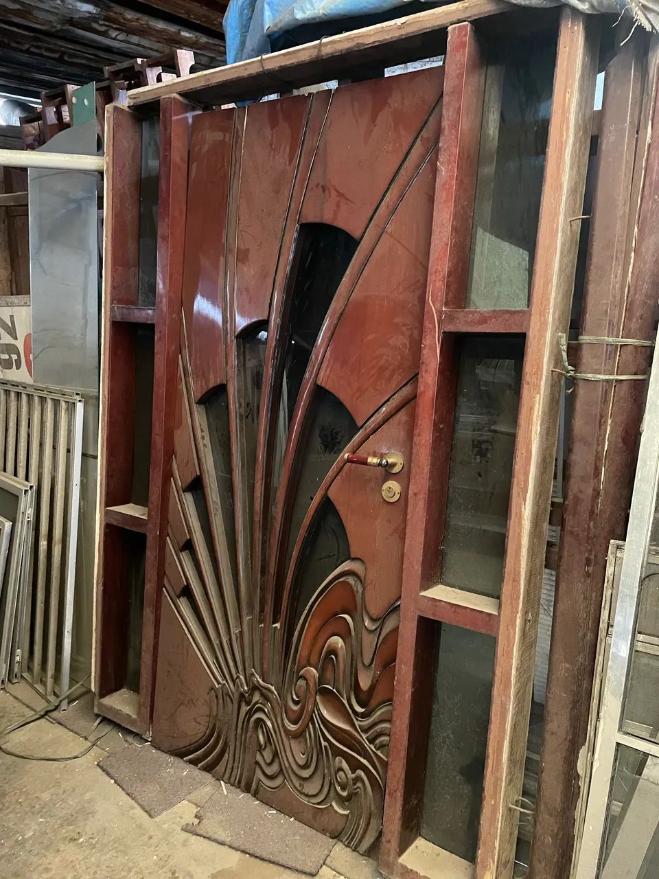 Porta De Madeira Entalhada Antiga - Foto 3