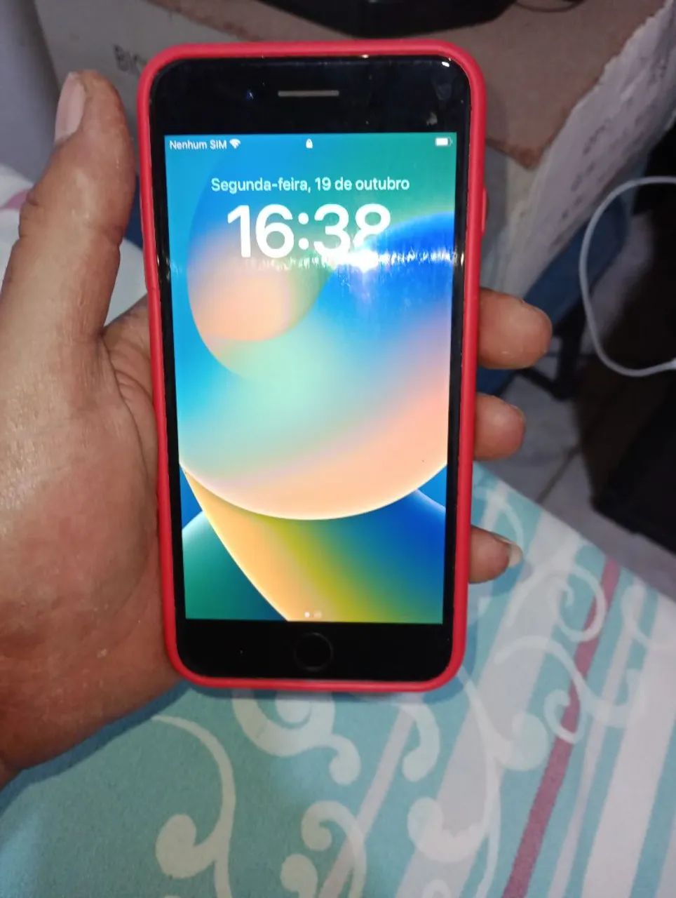 Vendo um lindo iPhone 8 plus excelente 