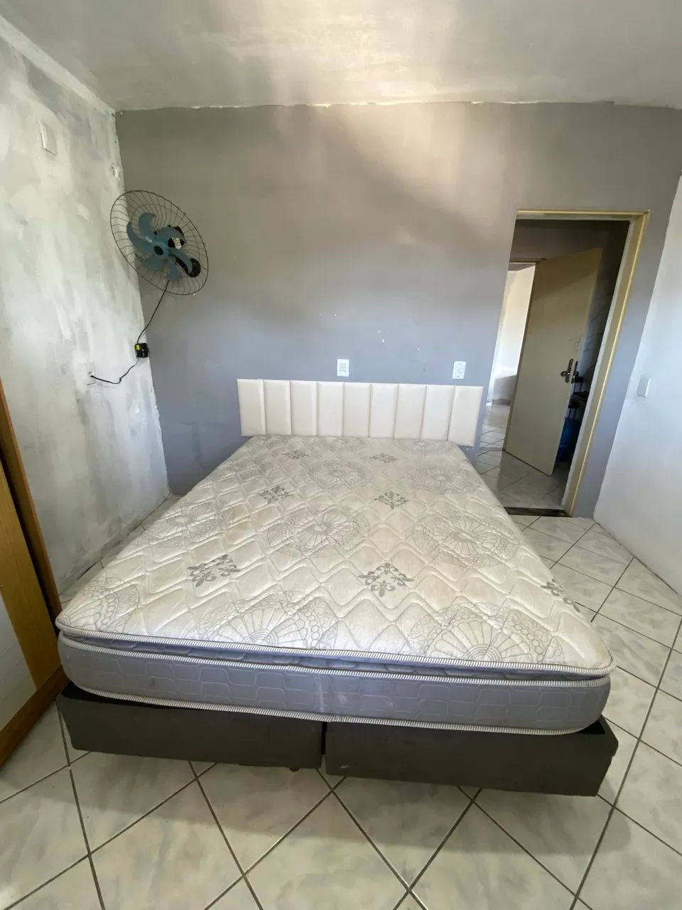 CAMA BOX QUEEN COM COLCHÃO ORTOPÉDICO - Foto 3