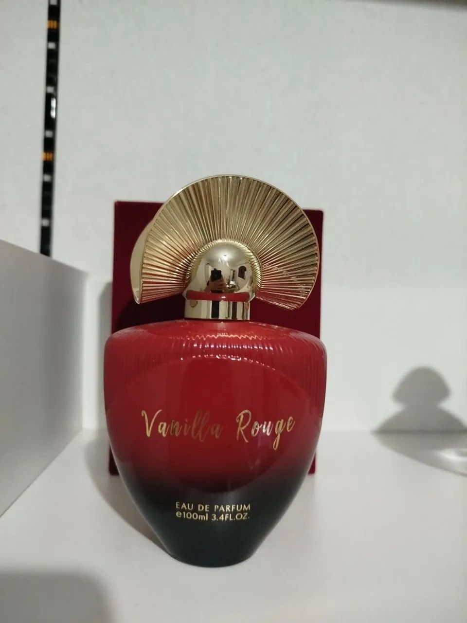 Vidros de perfumes vazios - Foto 2