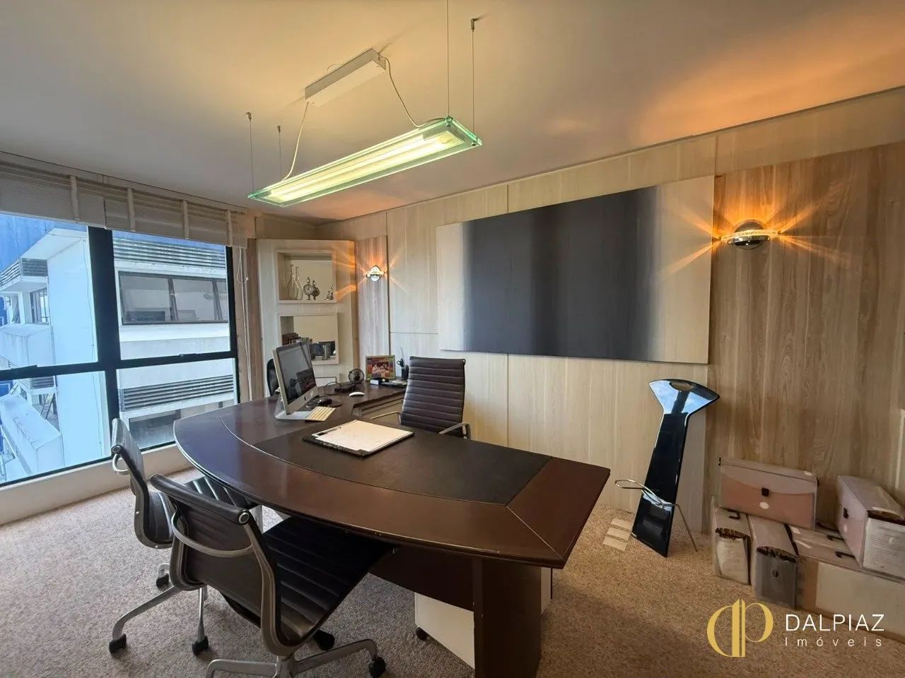 Excelente Sala Comercial no Centro de Florianópolis com Vista Livre - Foto 2