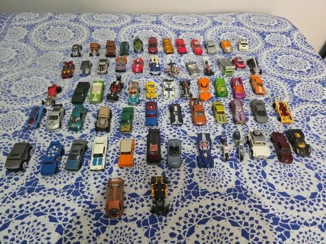 Coleção de 63 carrinhos Hot Wheels - Brinquedos e Jogos