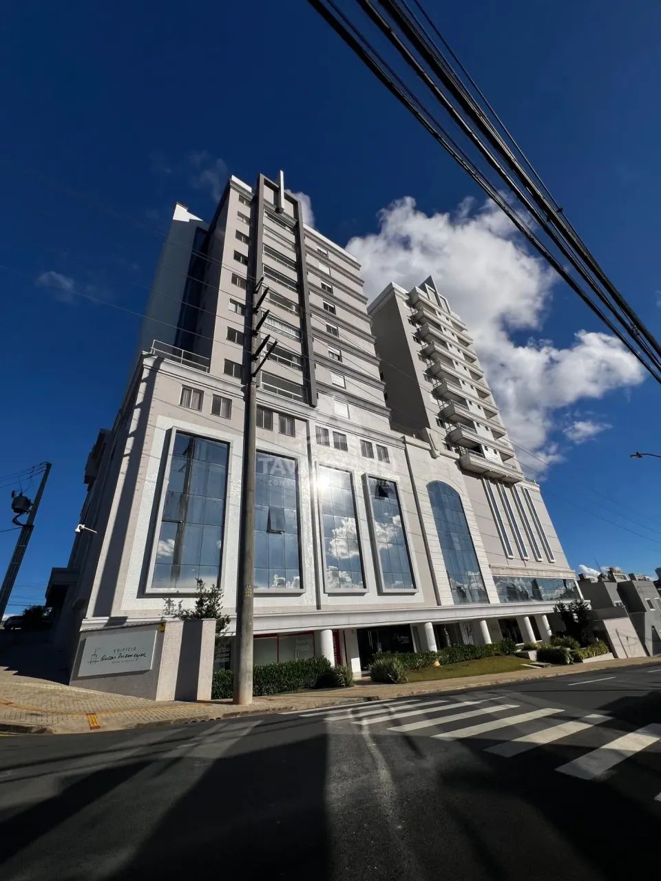 Apartamento Semimobiliado no Centro