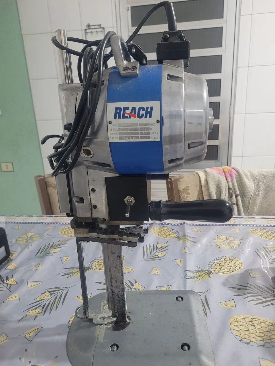 Máquina cortando normalmente 