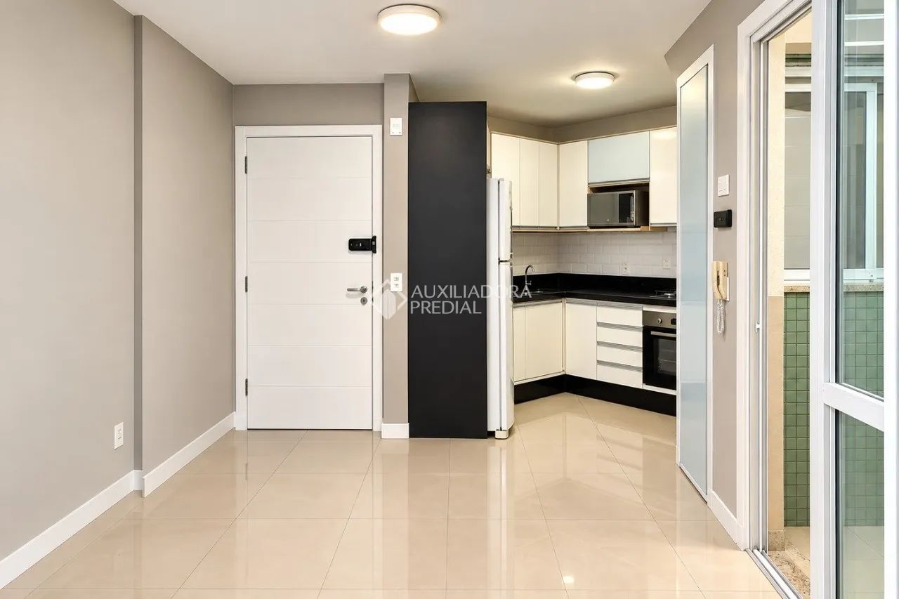 Apartamento com 2 dormitórios, suíte e vista mar no Abraão - Foto 4