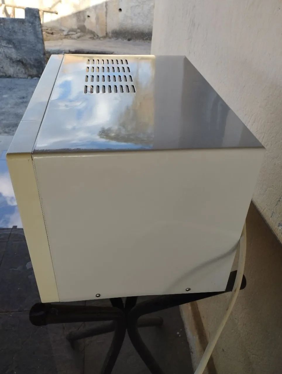 Microondas Brastemp single de 18 litros - Foto 5