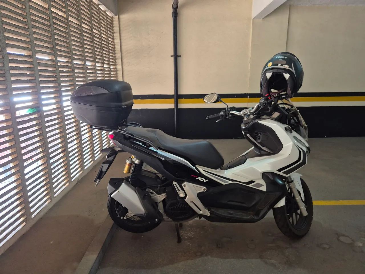 Honda ADV 150  - Foto 3