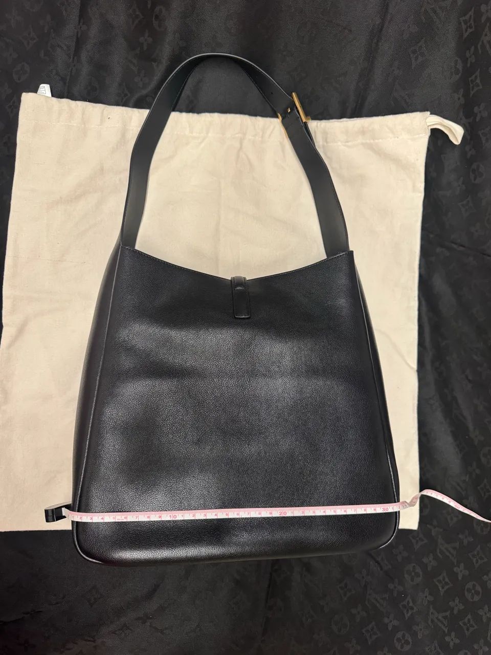 Bolsa de couro legítimo preto modelo italiano Yves Saint Laurent hobo - Foto 2