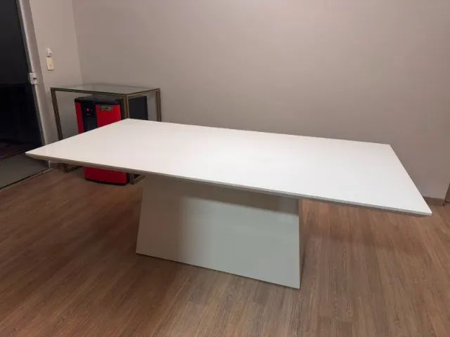 Mesa de jantar 8 lugares retangular com tampo vidro 2,00x1,00