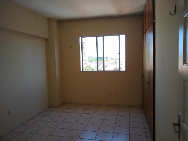 Ótimo apartamento com 03 quartos para aluguel no Centro - Foto 17