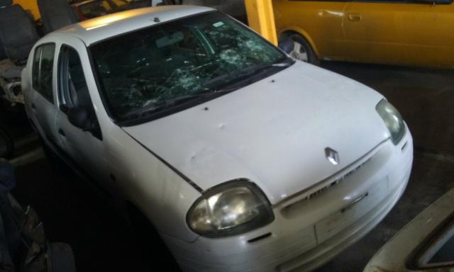 Sucata de Renault Clio Rn Sedan 1.0 16v 2001 - somente para peças - Foto 3