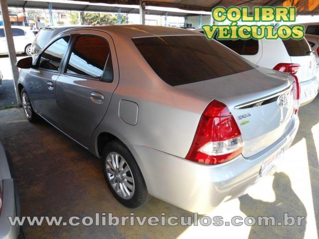 ETIOS XLS Sedan 1.5 Flex 16V 4p Mec. - Foto 6