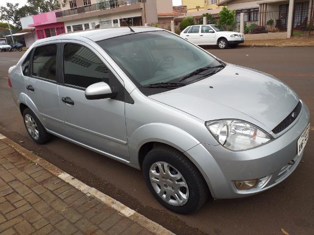 Fiesta sedan 1.6 flex